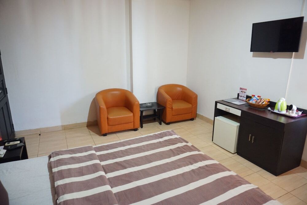 Hotel Mangga Dua Makassar Exterior foto